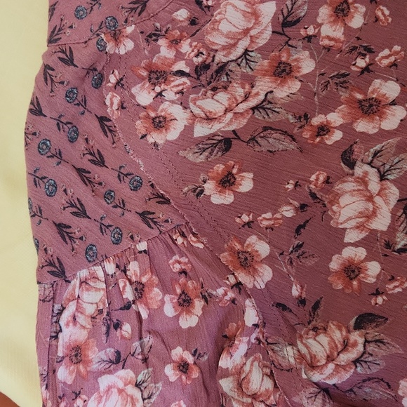 Top - Picture 5 of 6